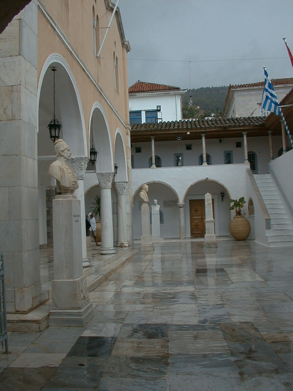 1-060.jpg