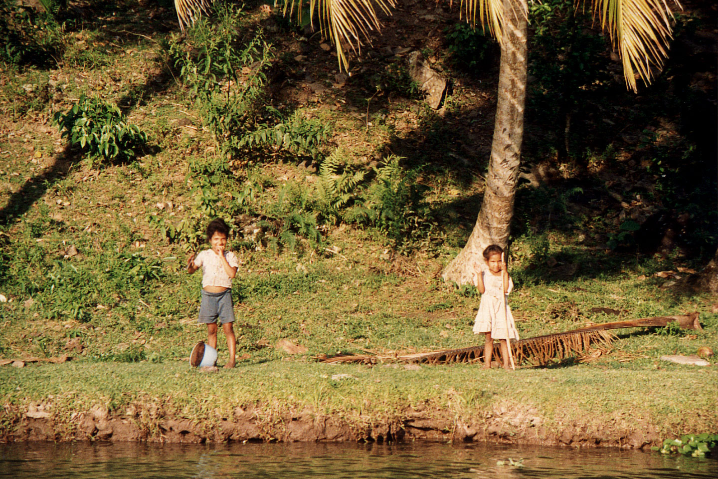 235.jpg, Rio Tinto River
Honduras