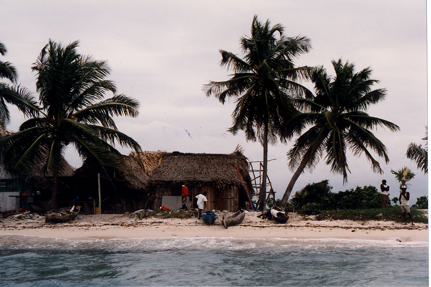 251.jpg, Honduran Island