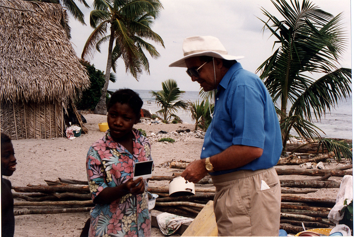 257.jpg, Honduran Island