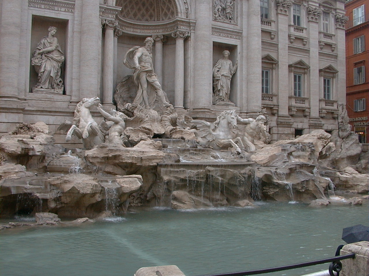 153.jpg, Trevi Fountain
Rome
