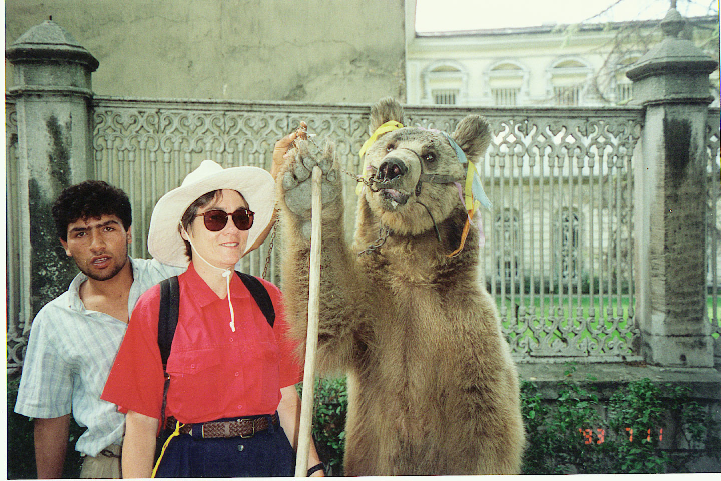 215.jpg, Entertainer in
Istanbul