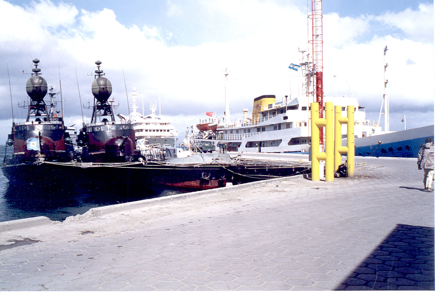 082.jpg, Argentine Navy?