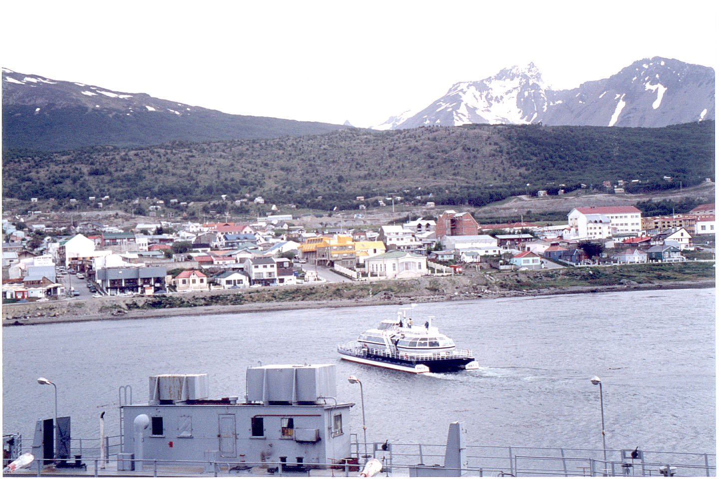 092.jpg, Catamaran
Ushuaia