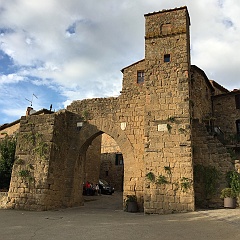 IMG_5718 Gateway to Monticchiello