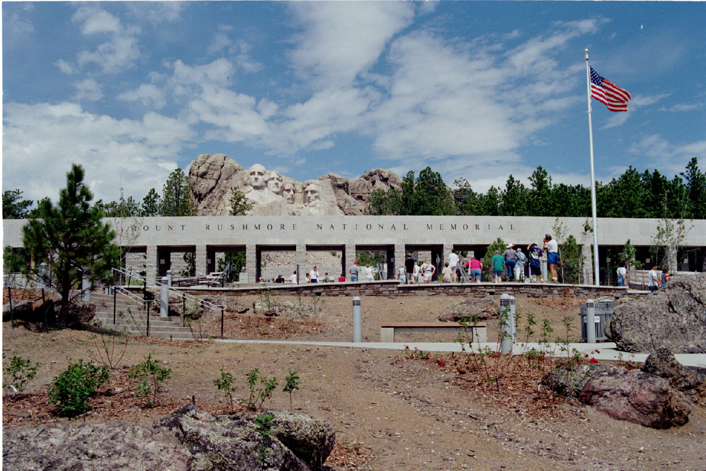 02-01.jpg, 431.2K