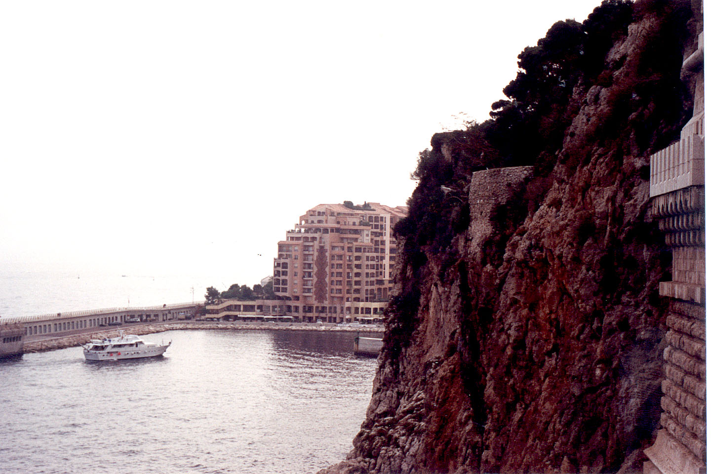 065.jpg, from below old town
of Monte Carlo