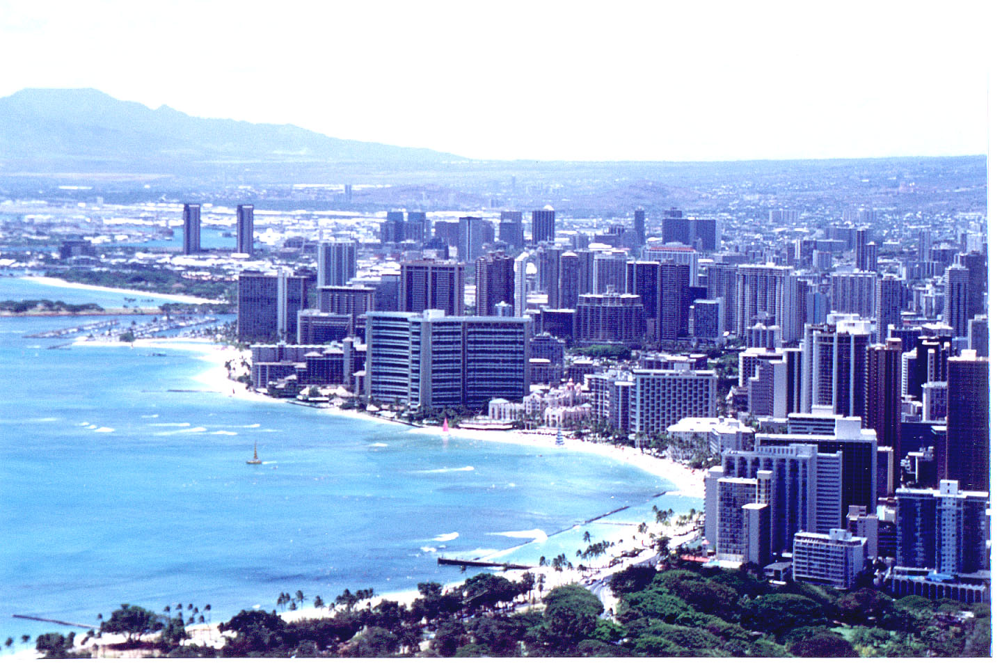 011.jpg, Waikiki from top of
Diamond Head Crater