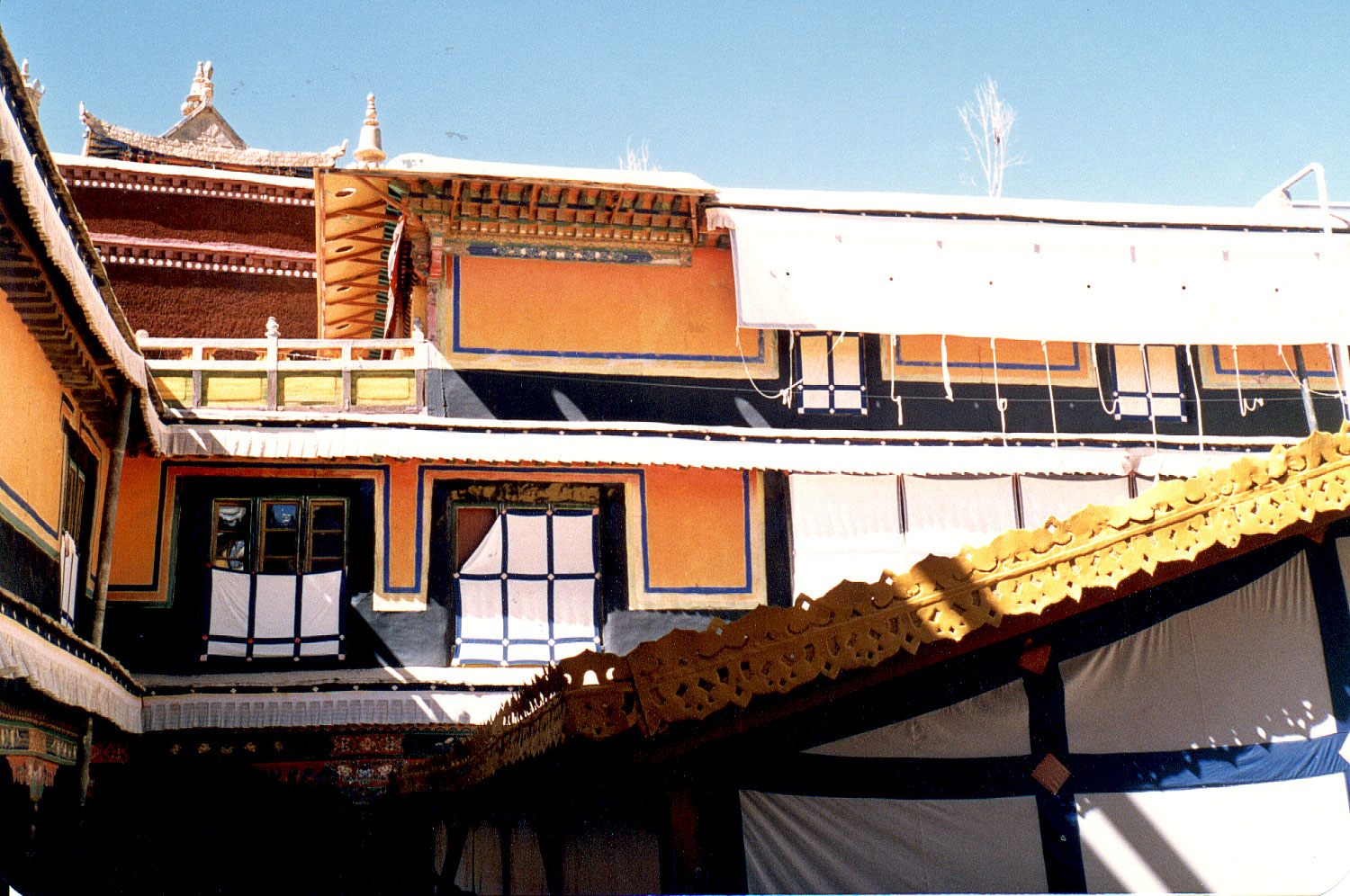 13-35.jpg, Potala Palace
Llasa, Tibet