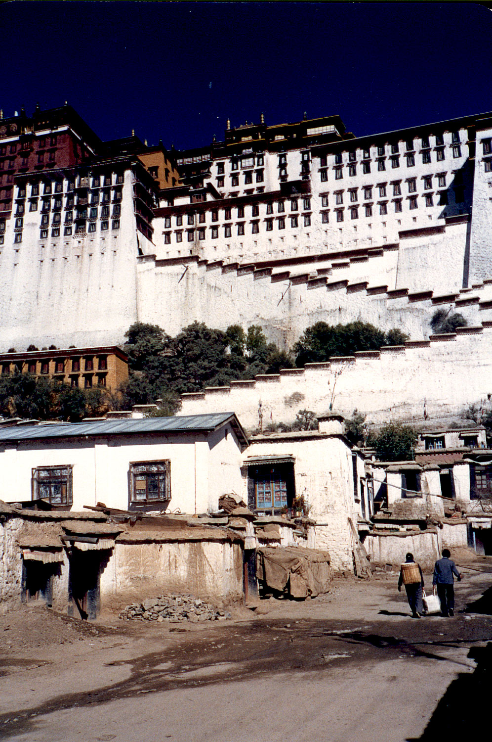 14a-13.jpg, Potala Palace
Llasa, Tibet