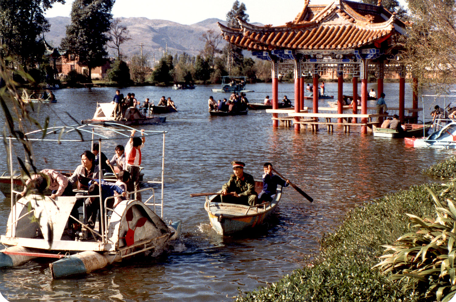 15-33.jpg, People's Park, Kunming