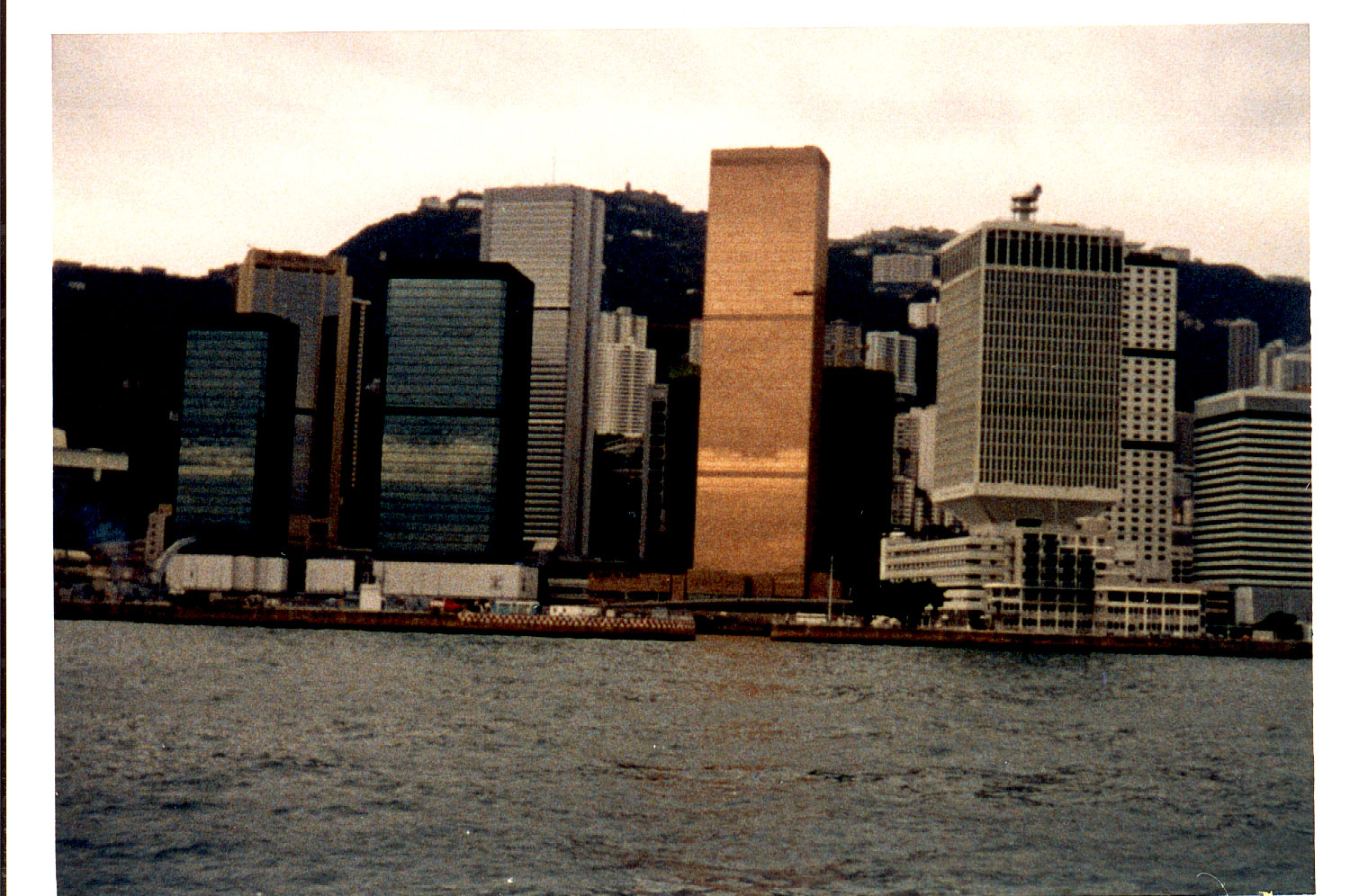 16a-17.jpg, Hong Kong