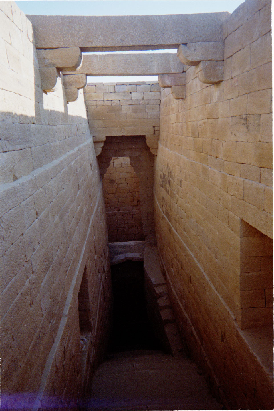 ph-33a.jpg, Kuldhara step well