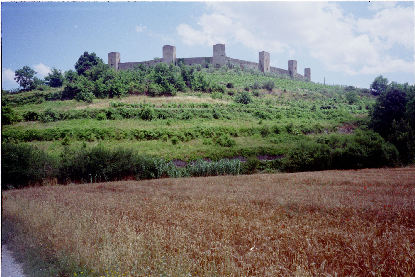 2-04.jpg