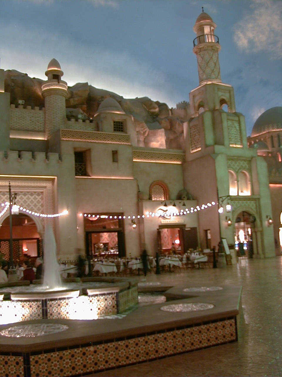 011.jpg, Desert Passage
inside Aladdin