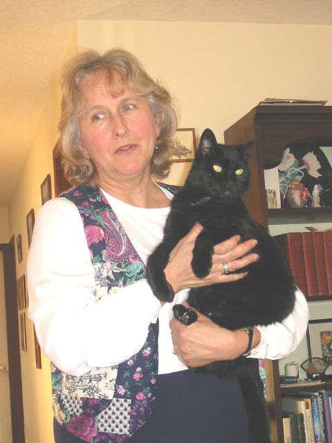 200203-01.jpg - Gremlin - NOT a dog!