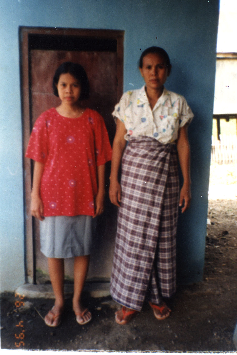 1995-02.jpg, with Mother