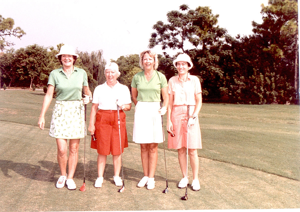 198308-01.jpg - Shirley Larsen, Barb Bishop