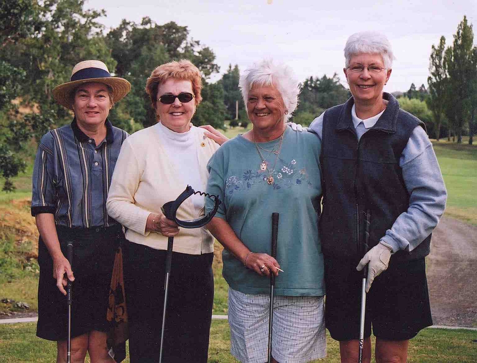 200506-1.jpg - Cedar Hill Field Day - Lynn (BM), Gail Hunder (CH), Marilyn Graham (Ardmore)