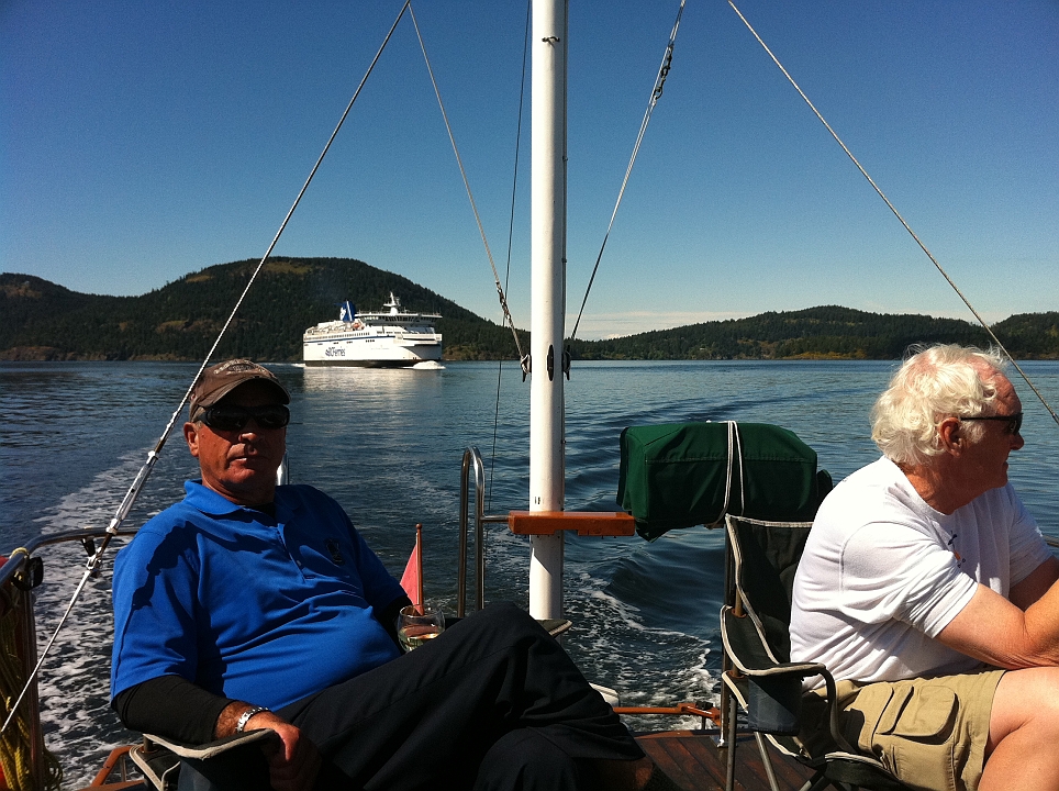 201105-04.JPG - Gulf Islands Sail/Golf 