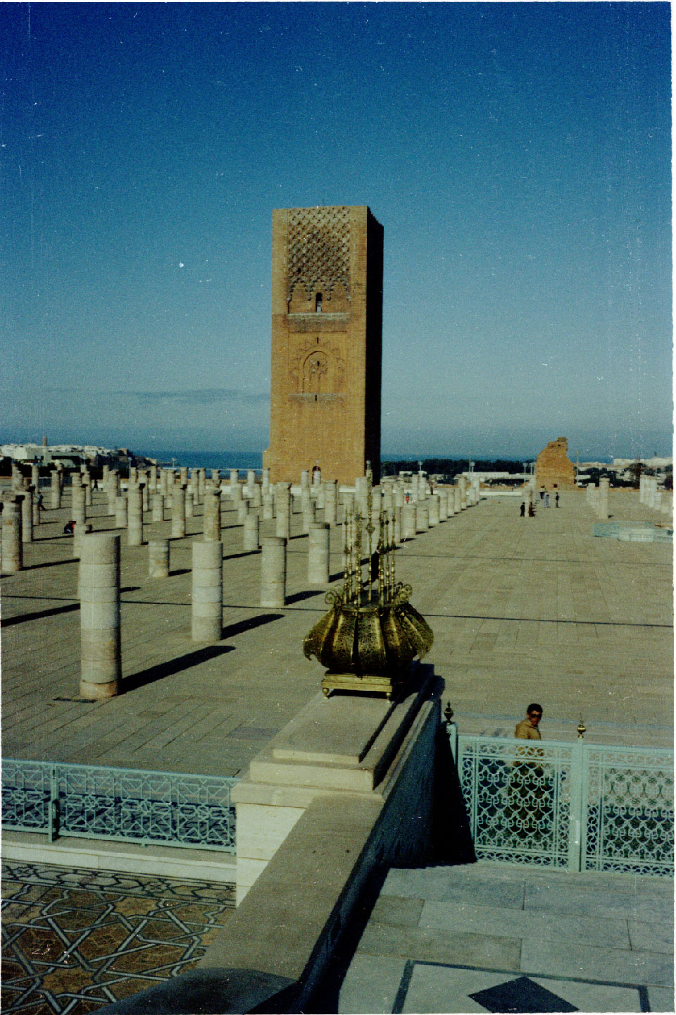 01-13.jpg, Rabat - Tower of Hassan