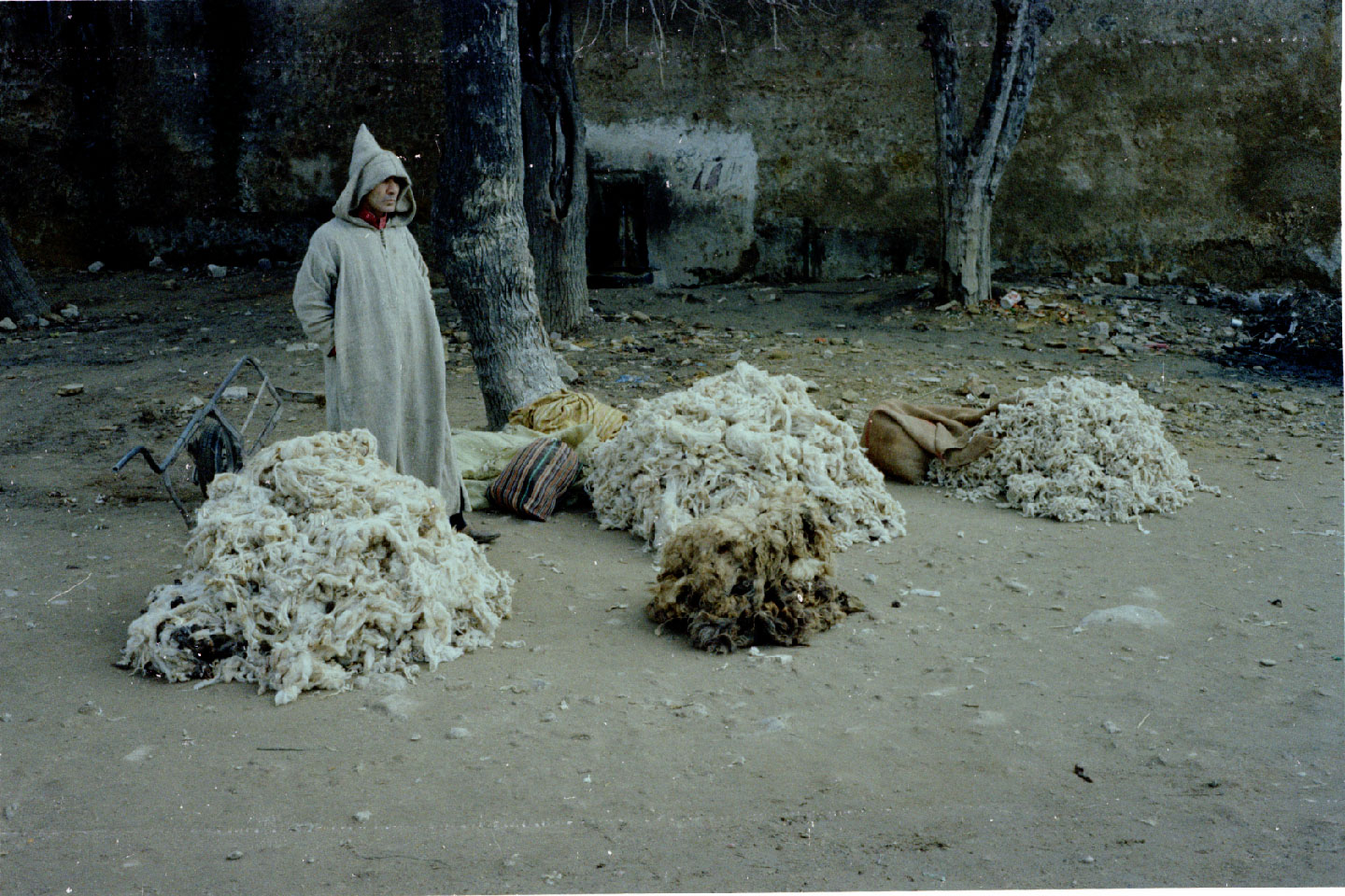 01-28.jpg, Meknes - wool market