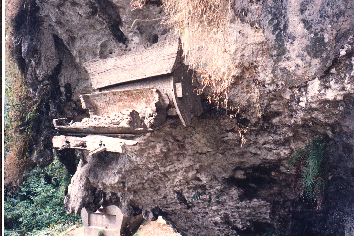 03-31.jpg, Toraja village