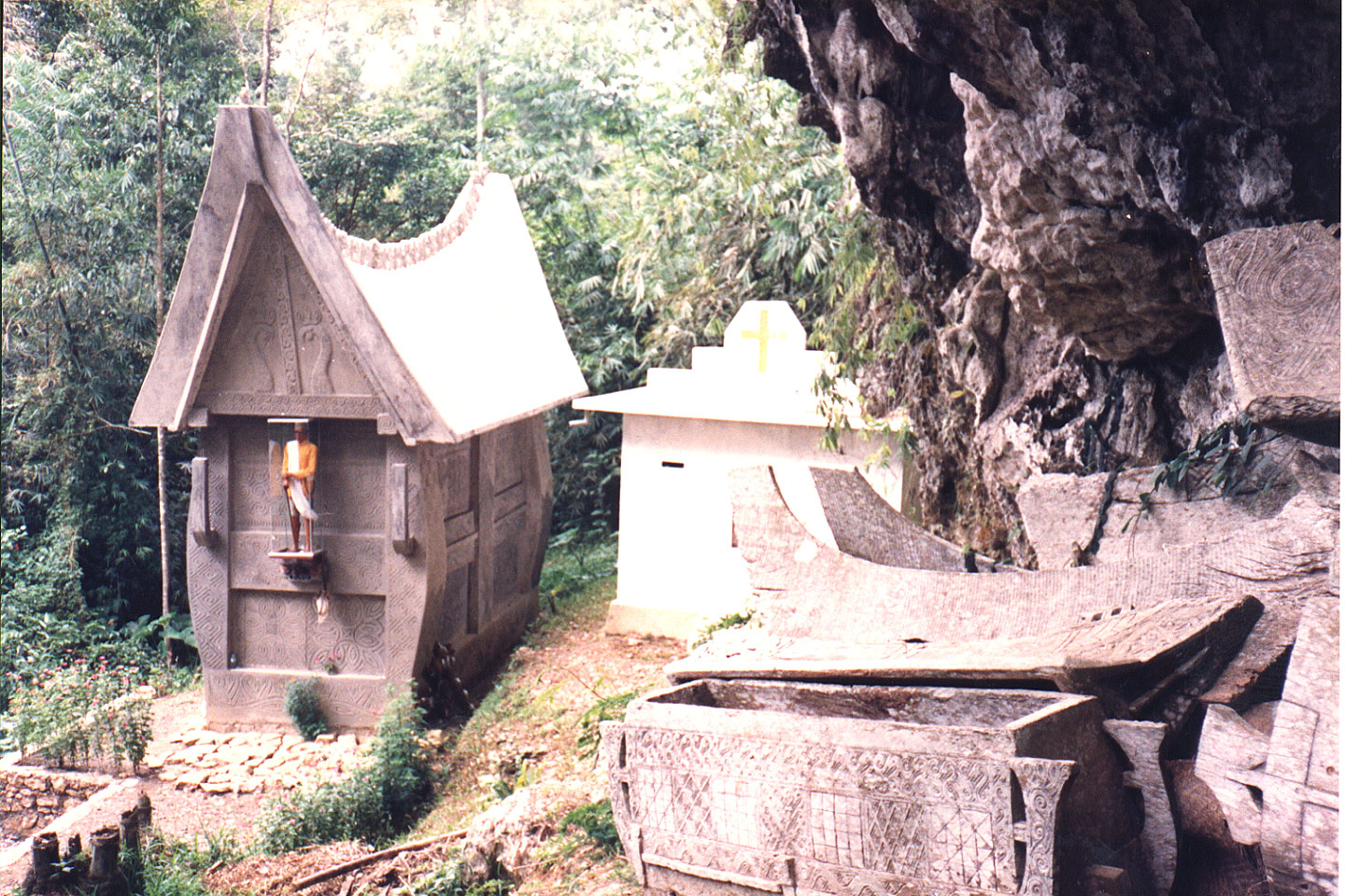 03-34.jpg, Toraja village