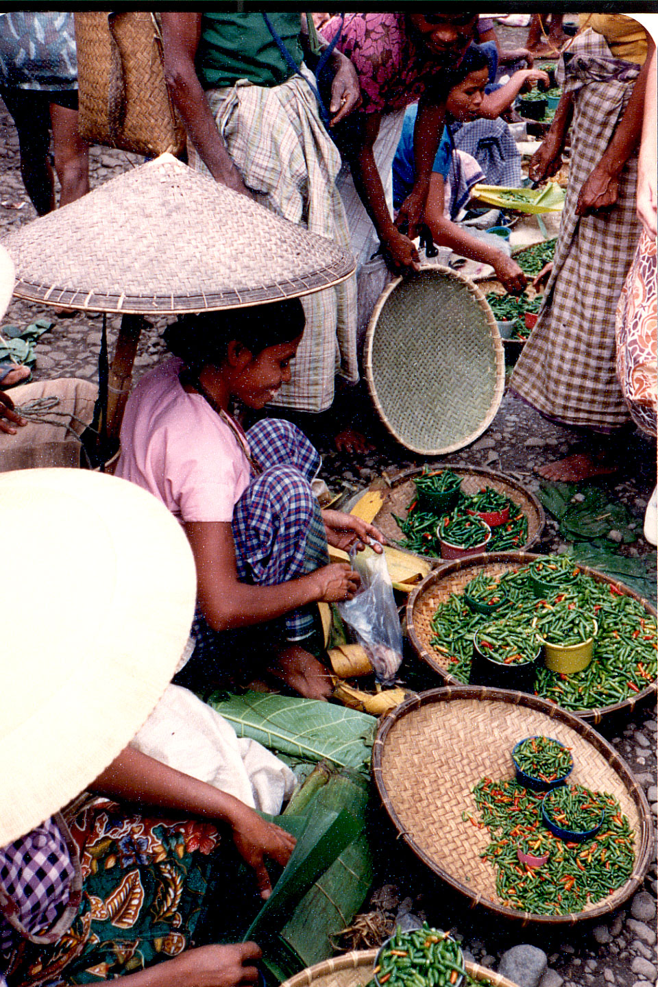 06-13.jpg, Market