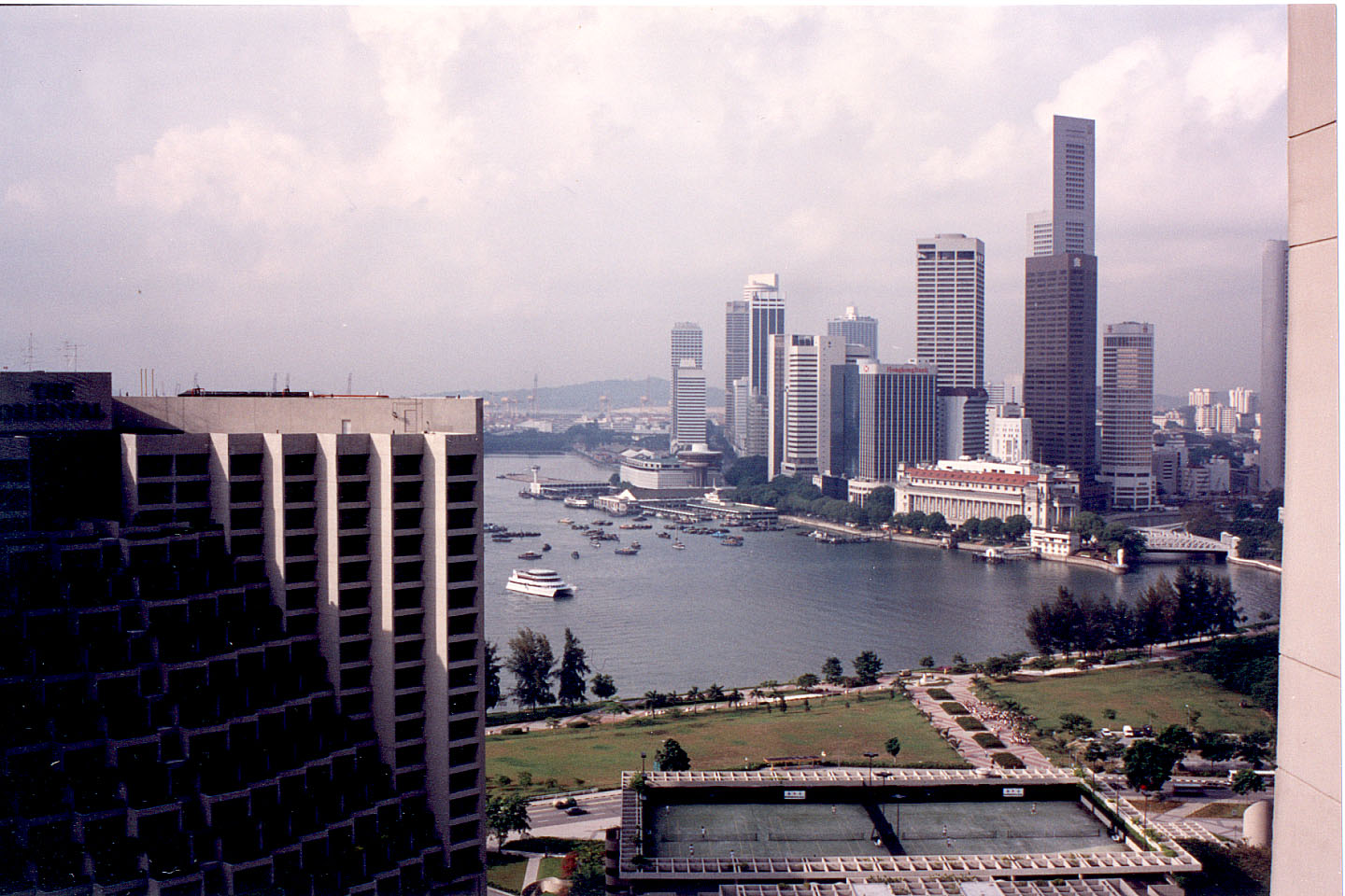 002.jpg, From Pan Pacific Hotel
Singapore