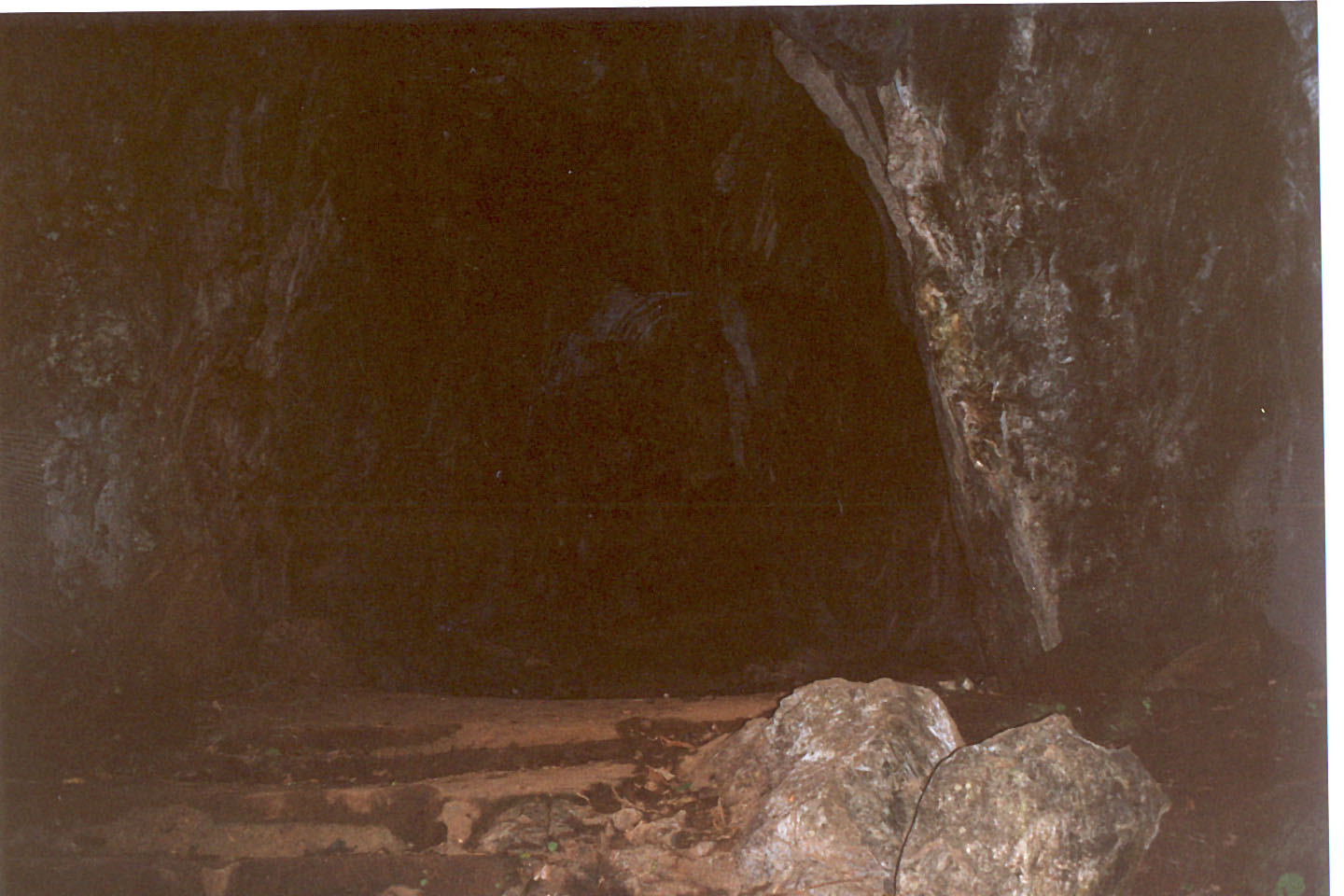 164.jpg, Entrance to
cave temple