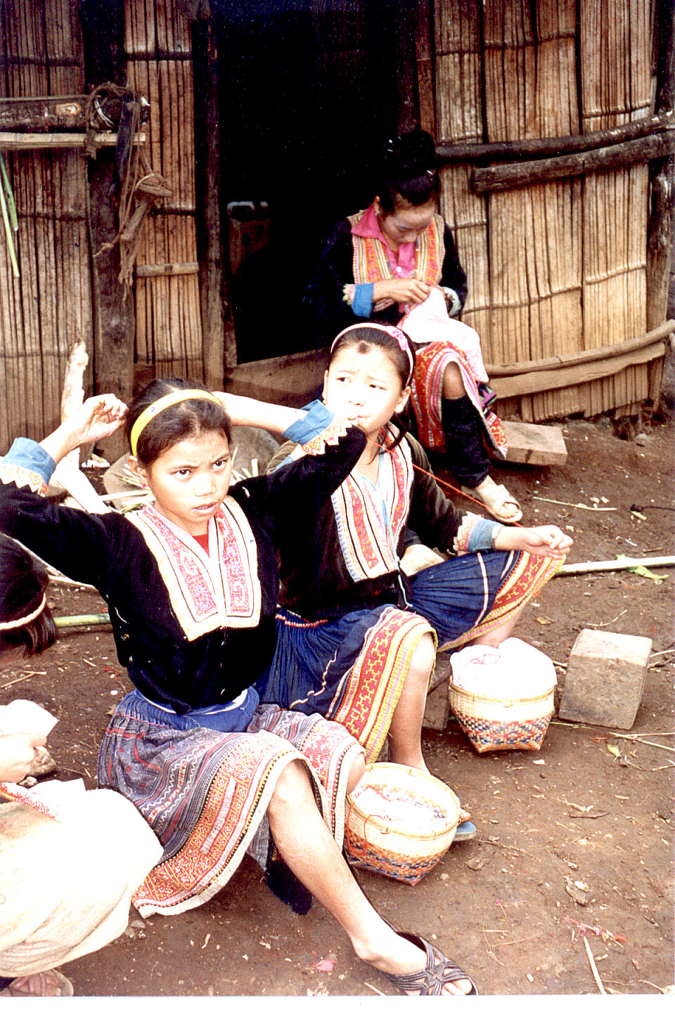 237.jpg, Hmong hilltribe
Northern Thailand