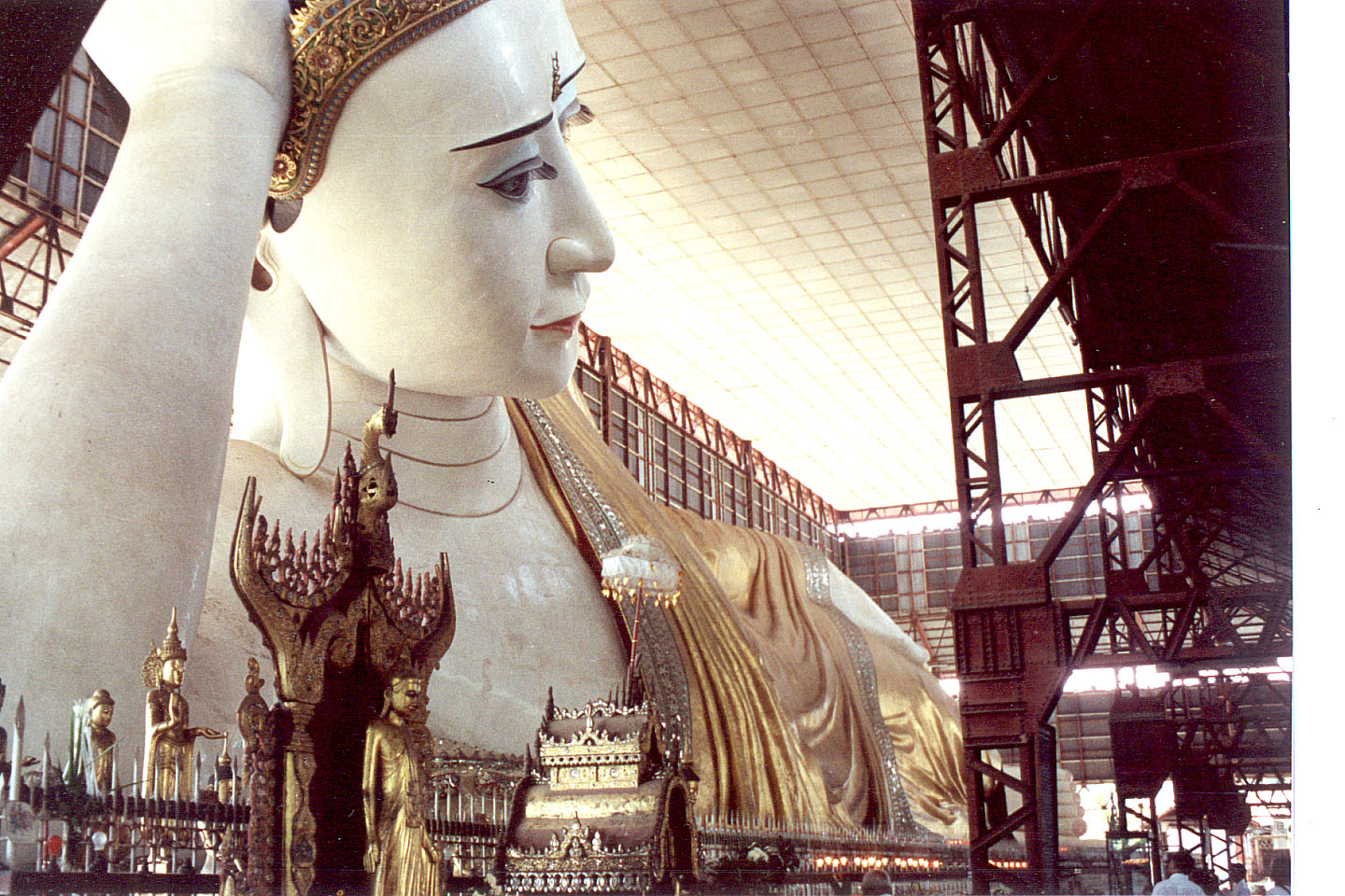 325.jpg, Reclining Buddha
Rangoon