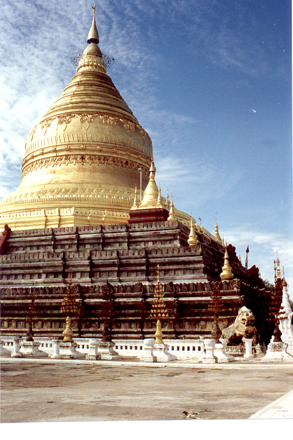 366.jpg, Shwezigon Pagoda
Pagan