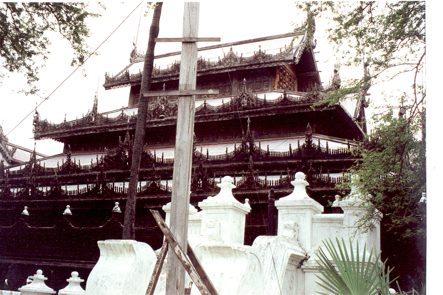 445.jpg, Teak Monastery
Mandalay