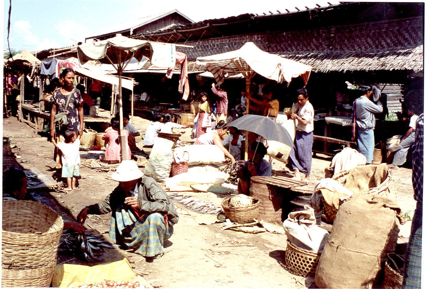 467.jpg, Market near
Inle Lake