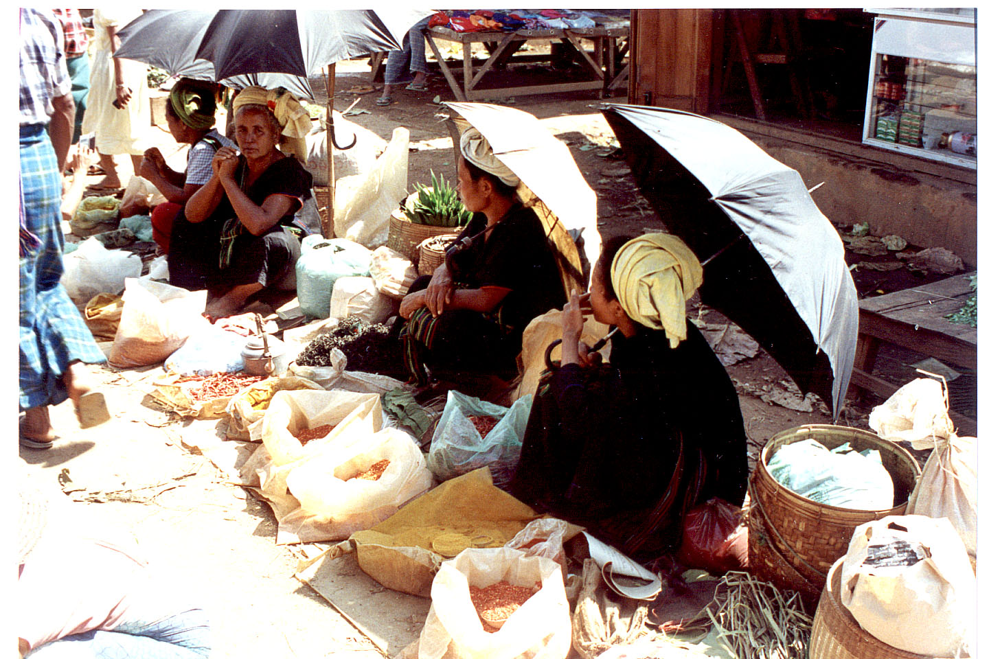 468.jpg, Women of
Shan tribe