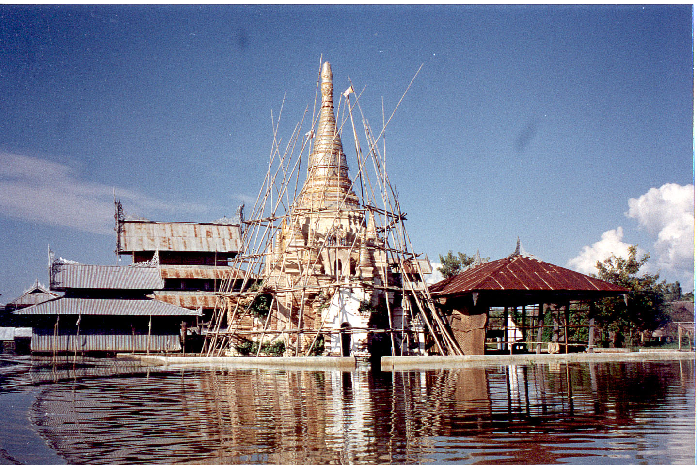 517.jpg, Inle Lake
Burma