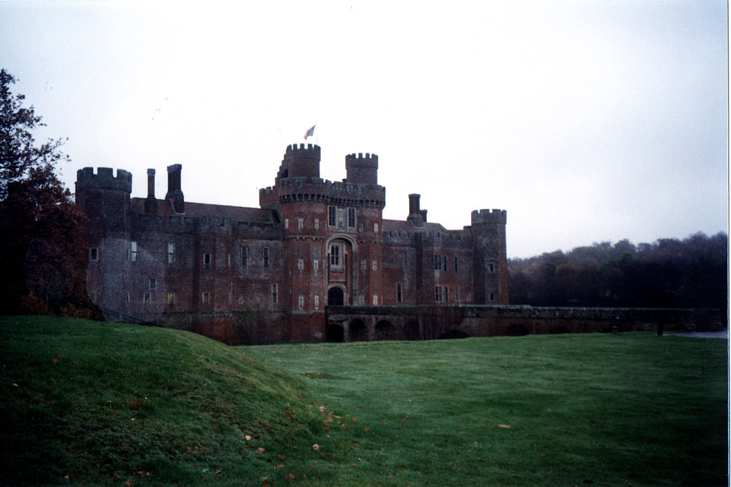 11-15.jpg, Herstmonceaux Castle