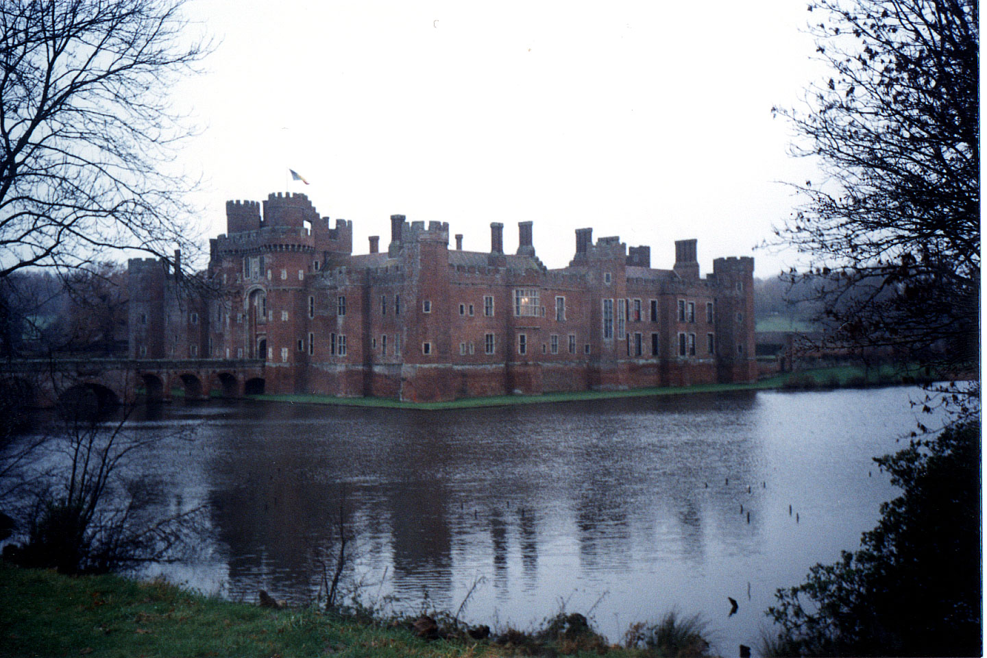 11-18.jpg, Herstmonceaux Castle