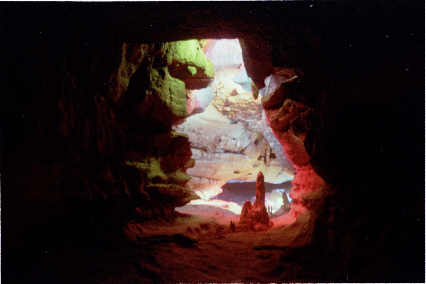 03-01.jpg, Skyline Caverns
Blue Ridge Parkway