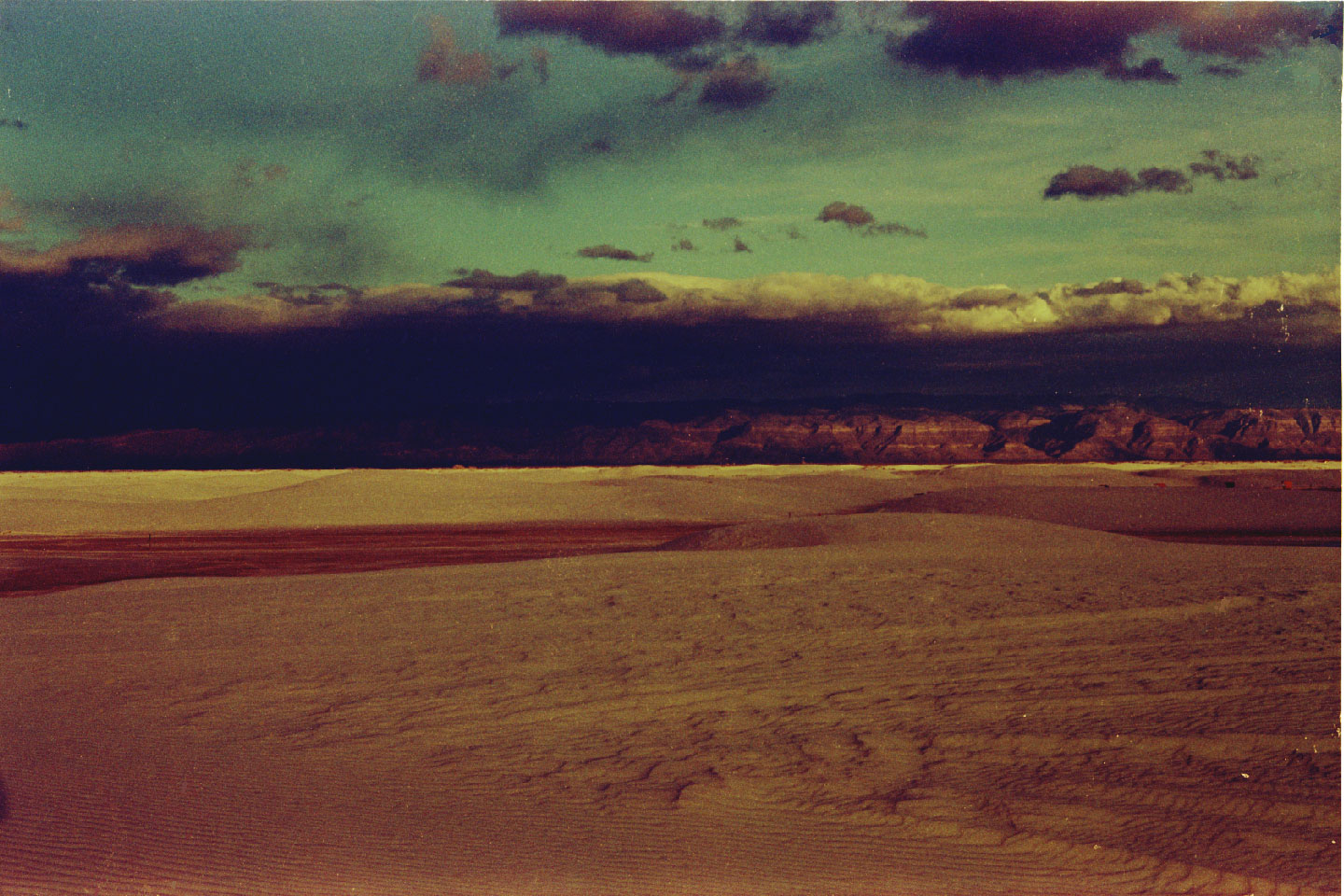 04-25.jpg, White Sands
New Mexico