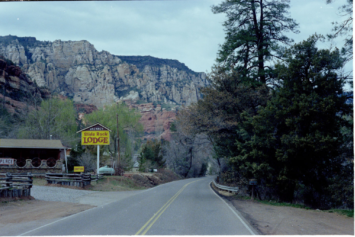 09-28.jpg, Oak Creek Canyon
Arizona