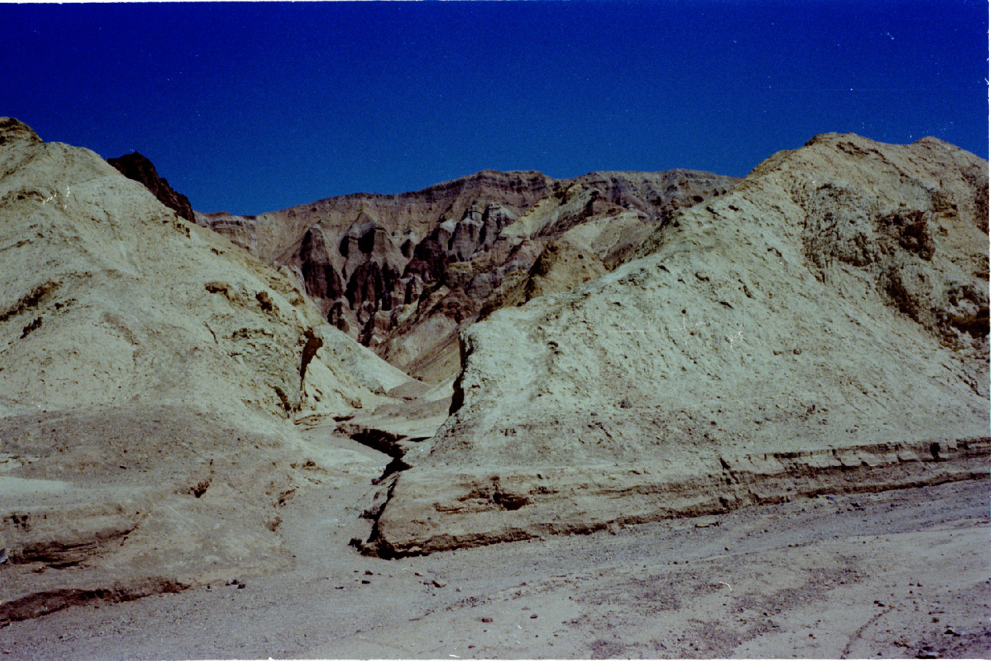 14-05.jpg, Death Valley
California