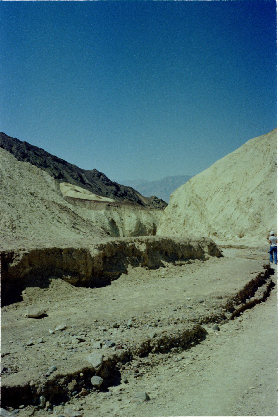 14-08.jpg, Death Valley
California