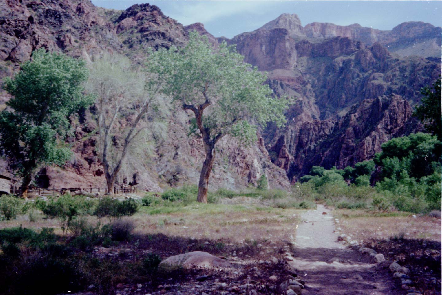 18-06.jpg, Phantom Ranch
Grand Canyon