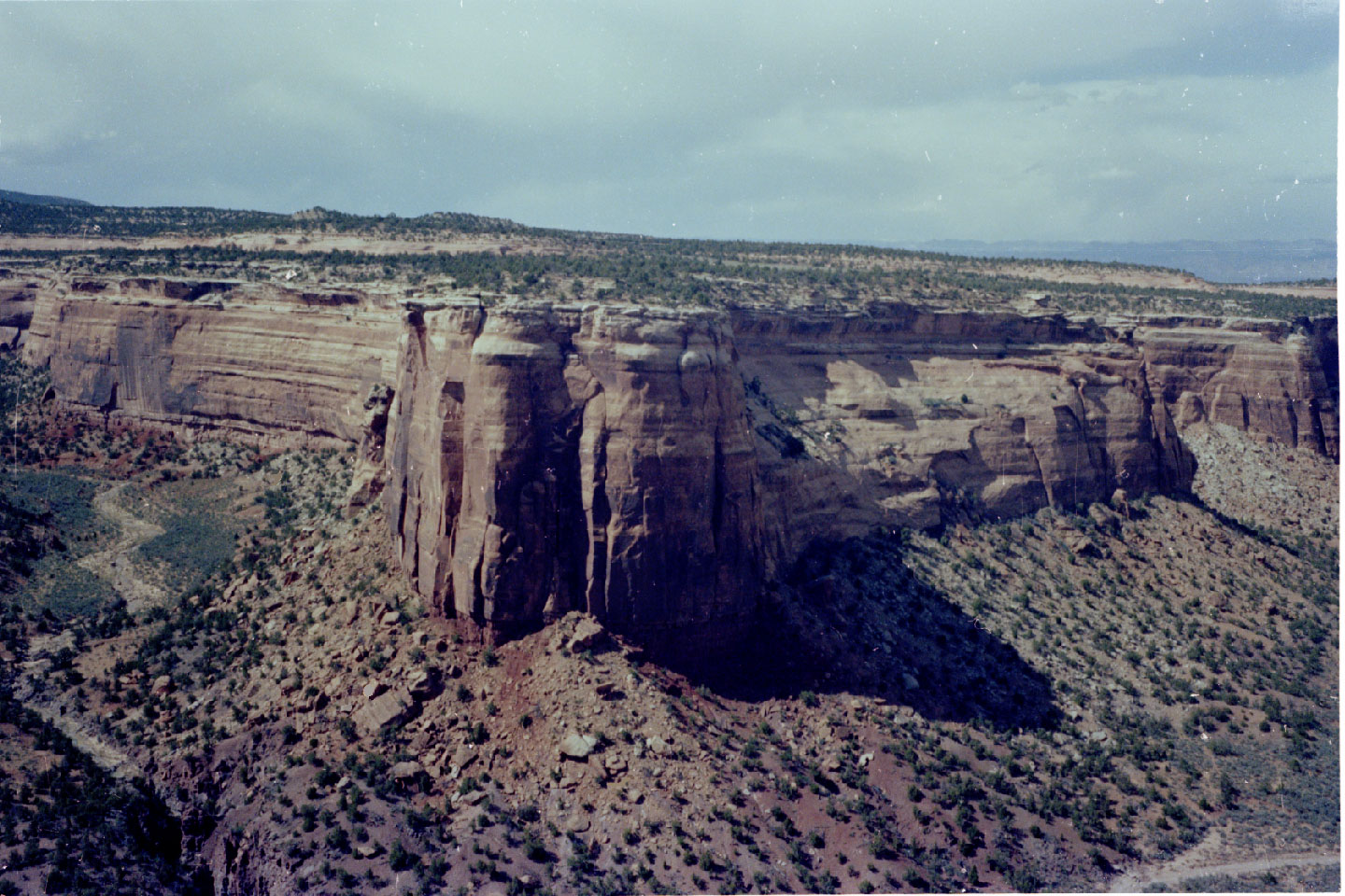 20-37.jpg, Colorado Nat Mon
Colorado