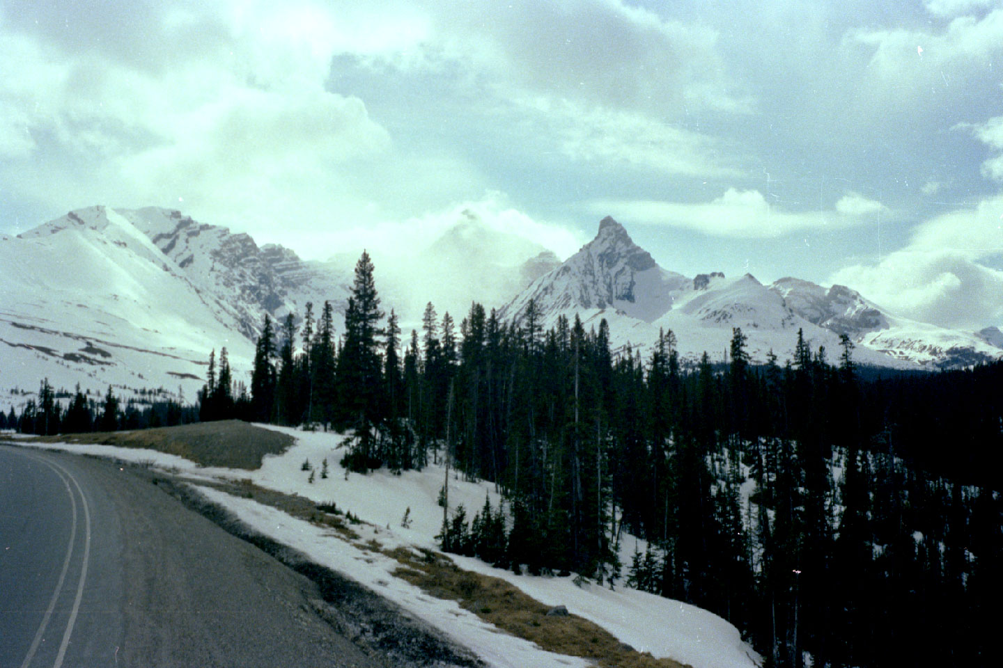 24-29.jpg, Banff to Jasper