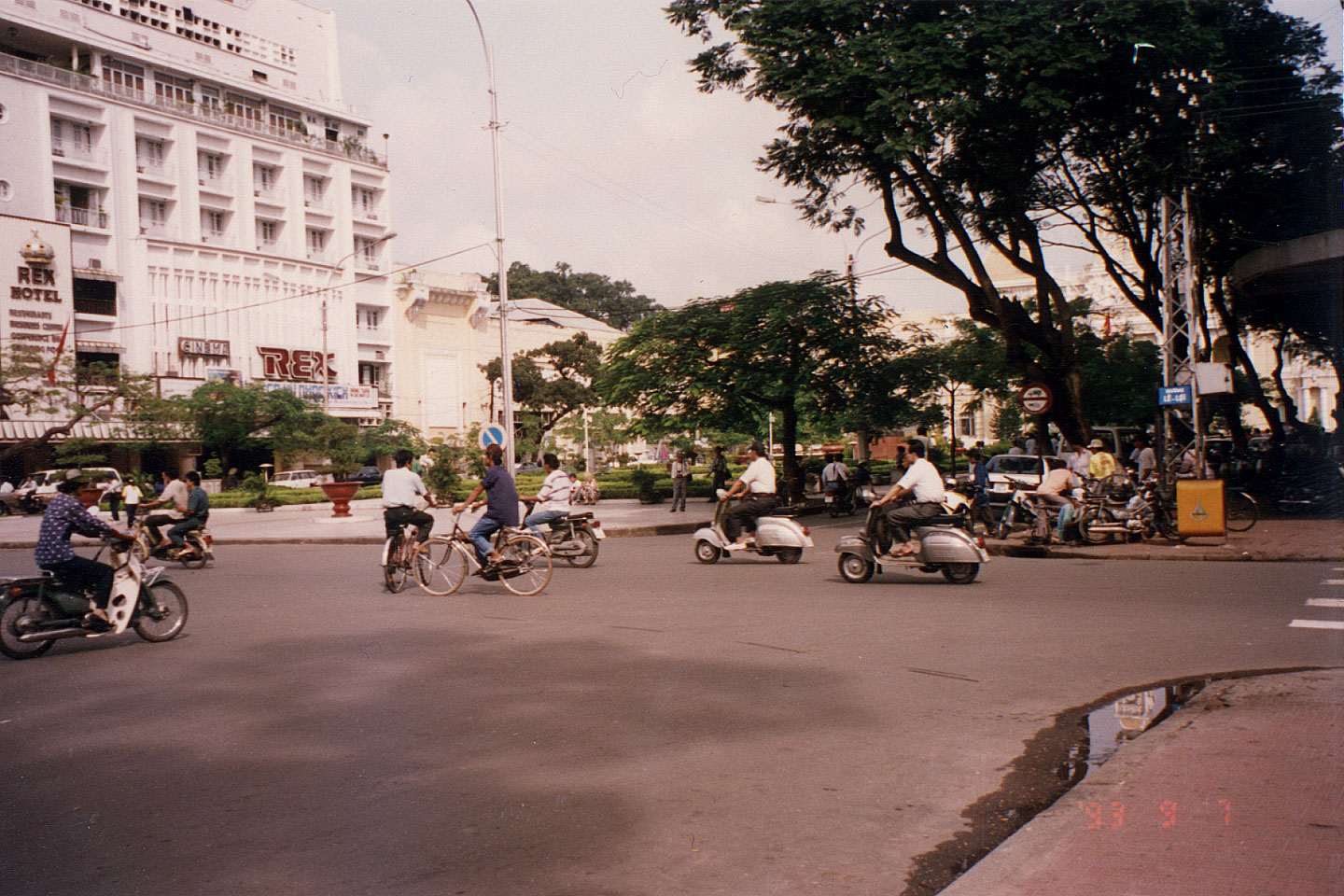 009.jpg, Saigon