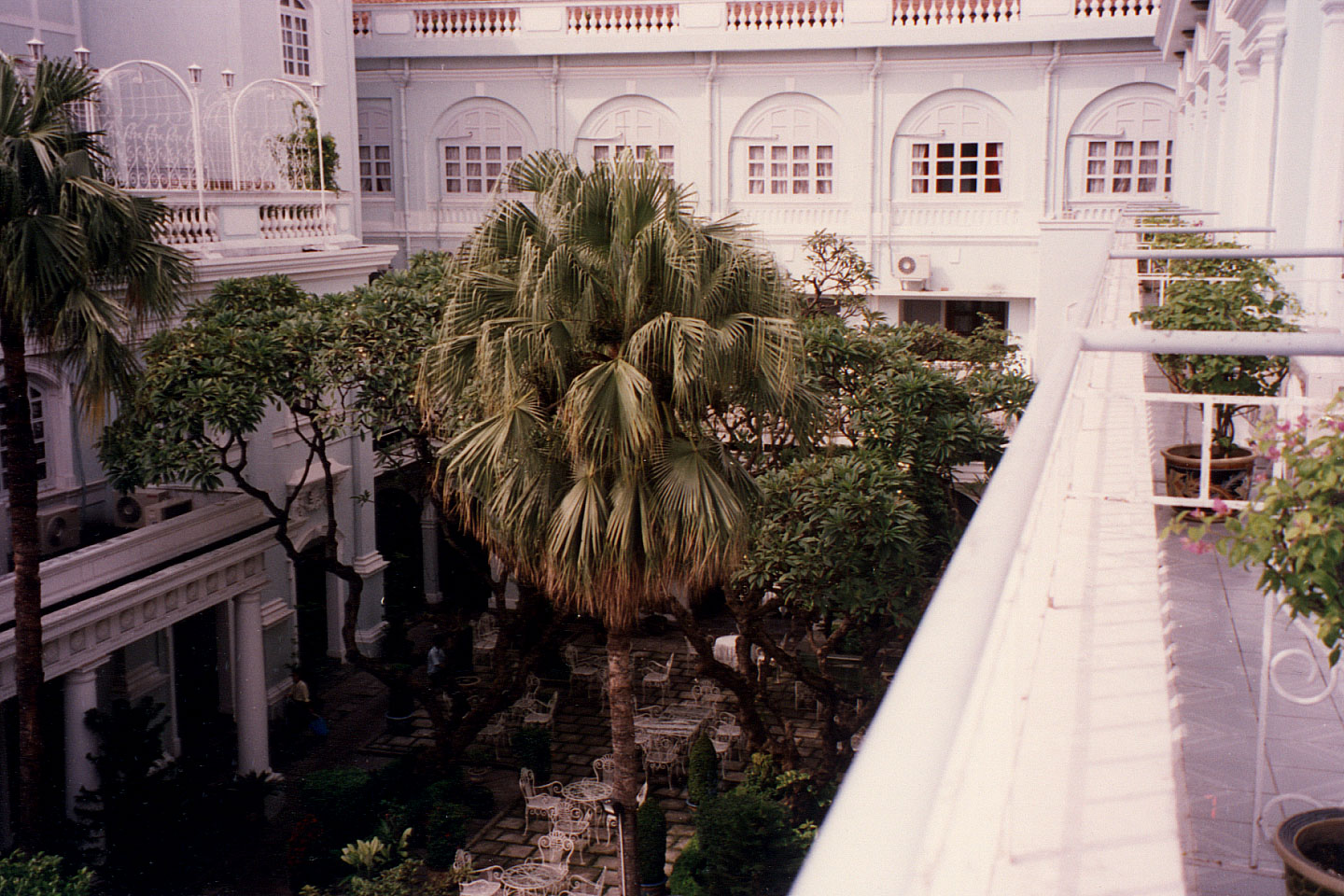 014.jpg, Continental Hotel
Saigon